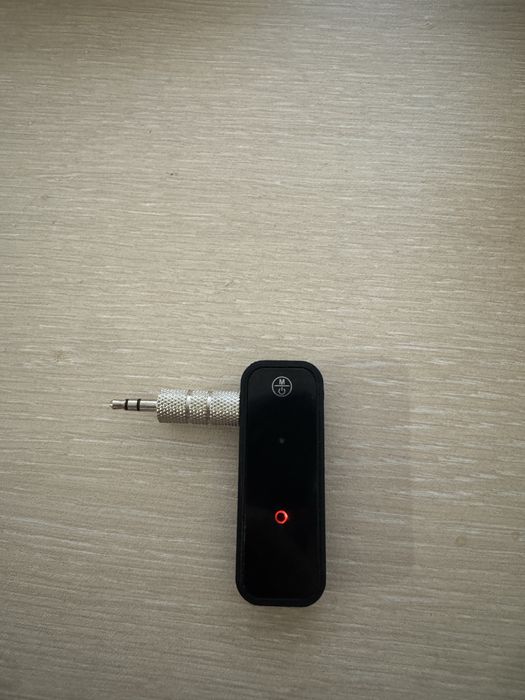 AUX безжичен предавател за кола C28