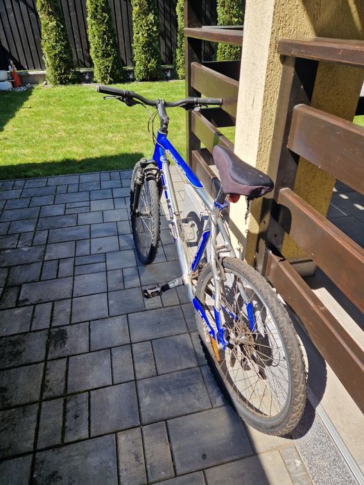 Bicicletă Cube Albastru