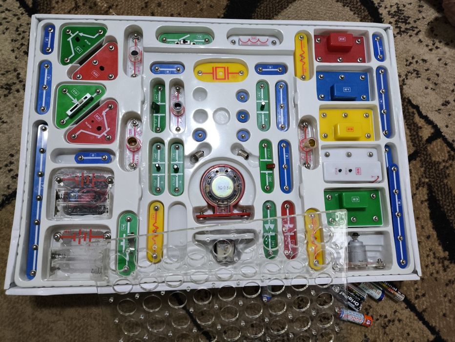 Электронный конструктор детский