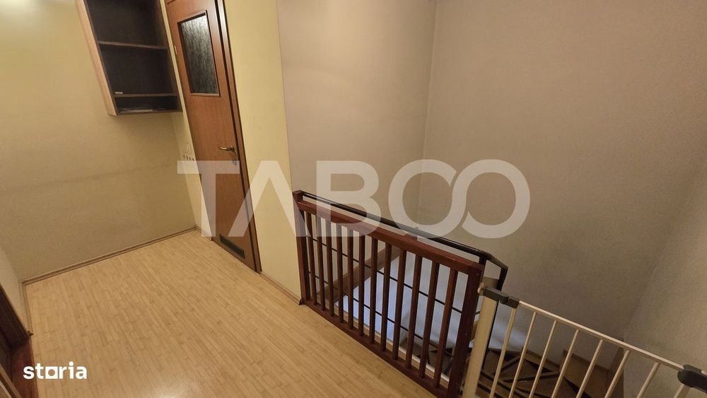 Apartament de vanzare 70mp 3 camere balcon in zona Rahovei Sibiu