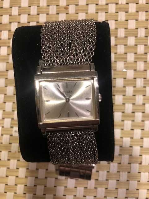 Ceas de dama Guess argintiu