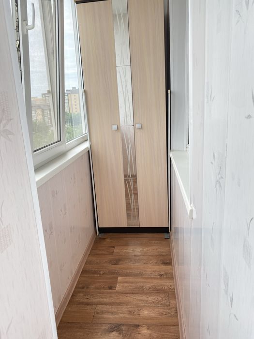 Продаётся в 4 микрорайоне 3-х комн. квартира