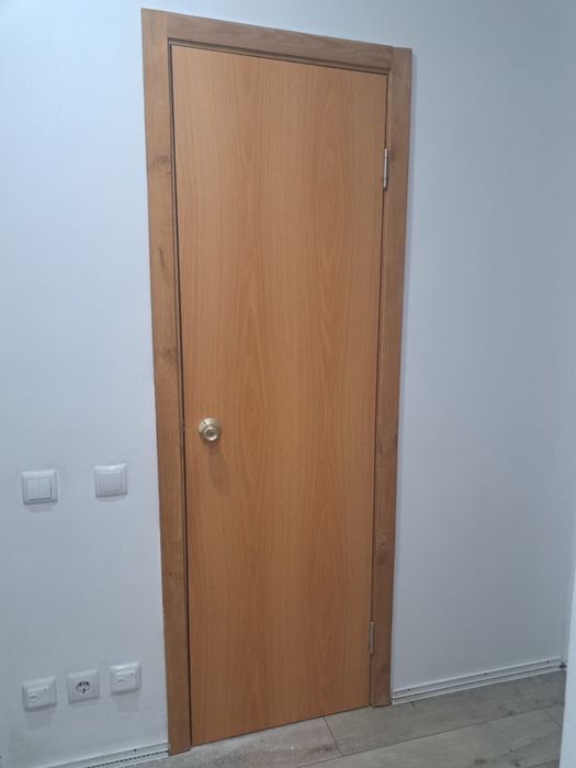 Продам срочно двери