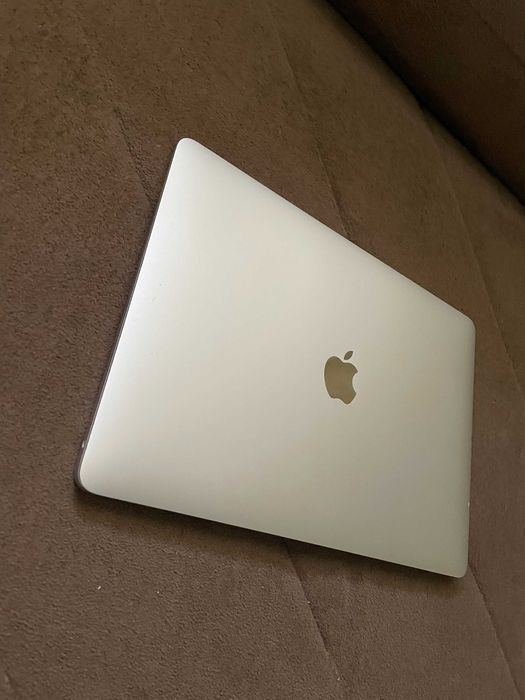 13" M1 Macbook Air A2337 Silver