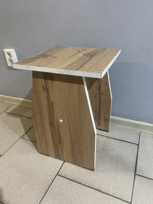 Продам табуретки  кухонные