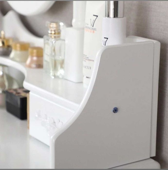 Vând mobila pentru gătit mireasa nouă