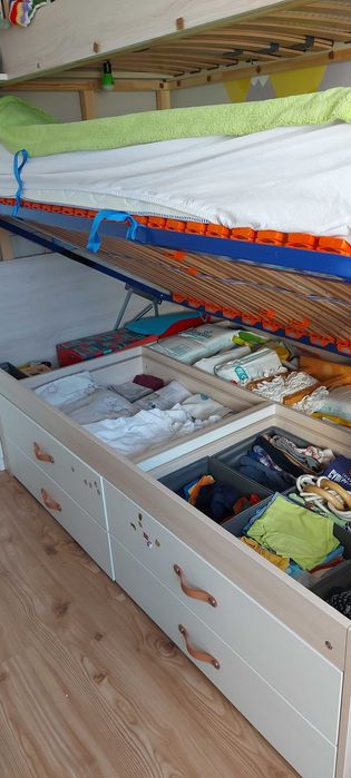 Двуетажно Детско Легло