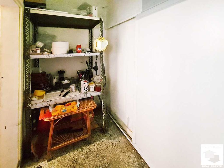 Дава се под наем Магазин в Велико Търново, Център - 15 кв.м за 250 € - Снимка #6