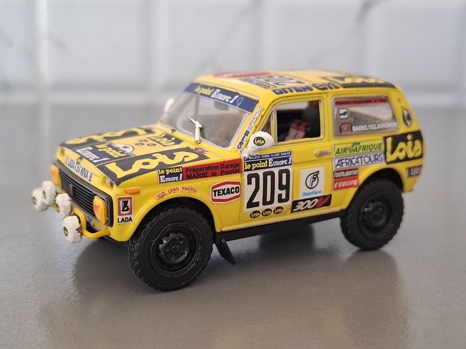 Коллекционная модель Нива, масштаб 1:43
