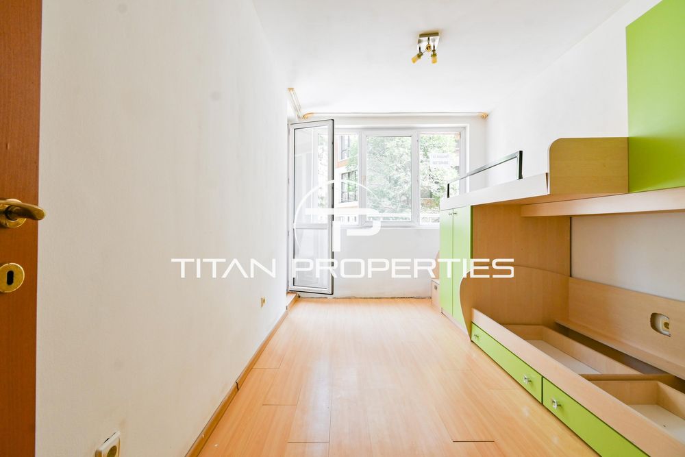 Тристаен за продажба в ж.к. Белите брези