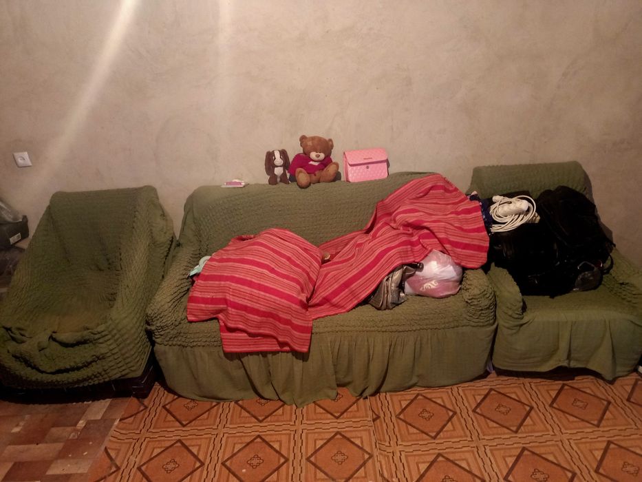 Продается диван с креслом