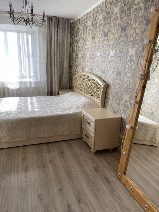 Срочно продам спальный гарнитур!