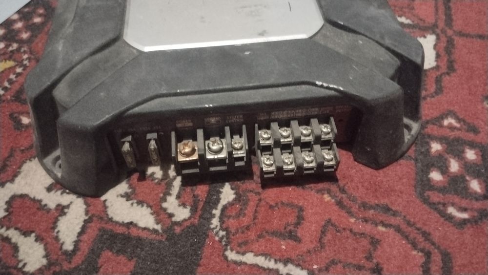 Услител 4 коналный рабочий продам срочно