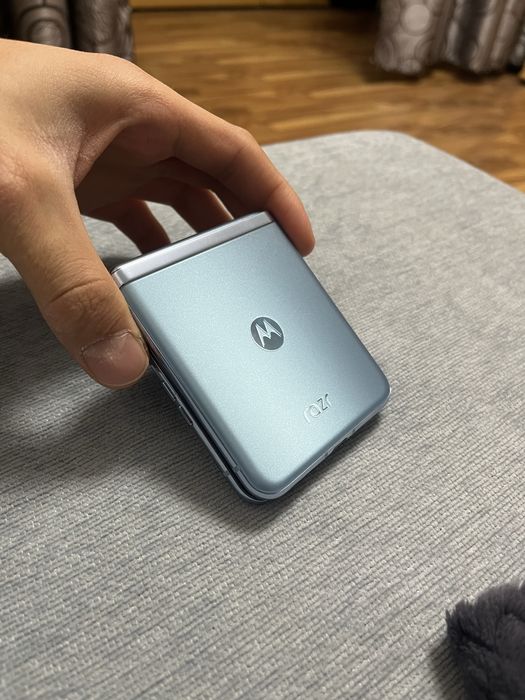 Motorola razr 40 ultra full box