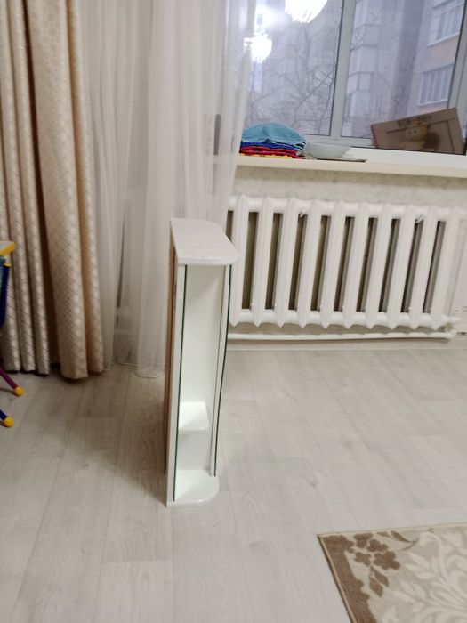 Продаю настенный шкаф