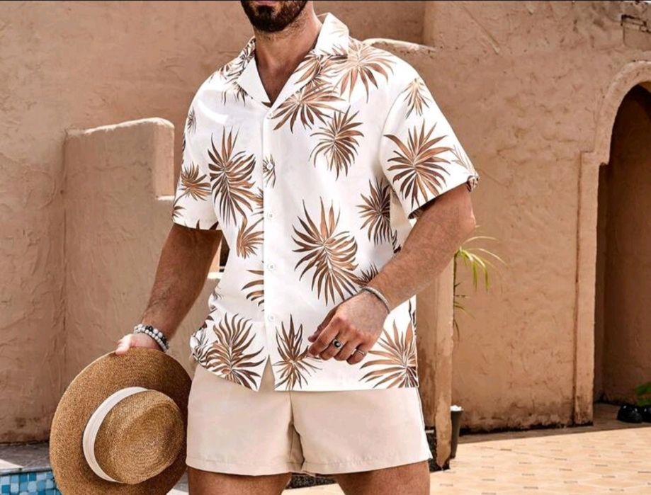 Cămașă hawaiană albă de plajă