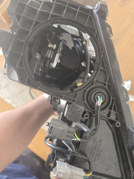 LED Фарове тойота Rav 4