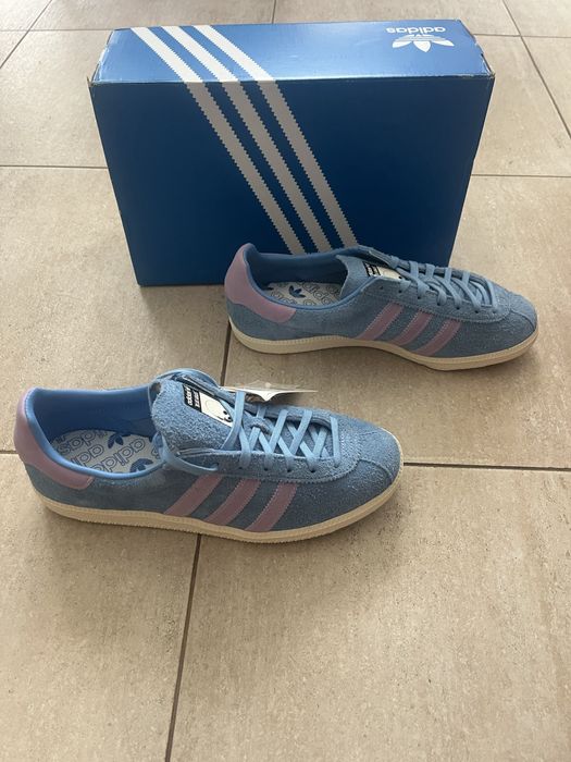 Нови марaтонки Adidas Blue Grass 42 номер с кутия