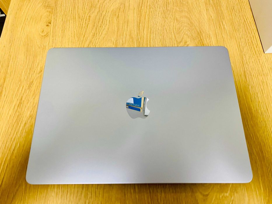 Apple MacBook Air 13" 2025, Apple M4, 16GB RAM, 256GB, Sky Blue, 100% BH