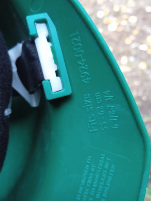 Каски строительные 10  штук