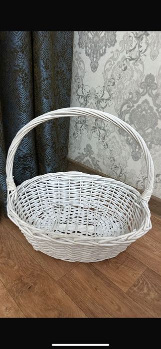 корзина белый М размер