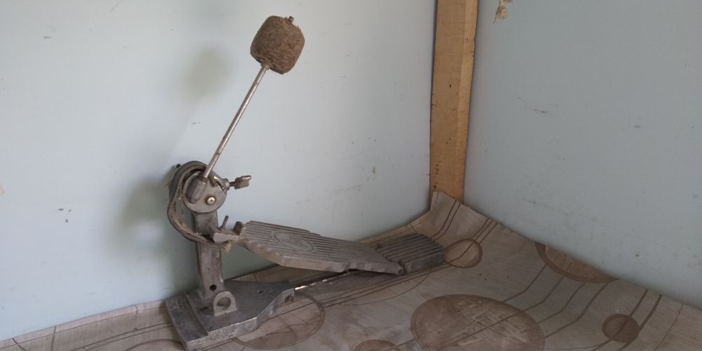 Продам пидаль от басс бочки ударного установки