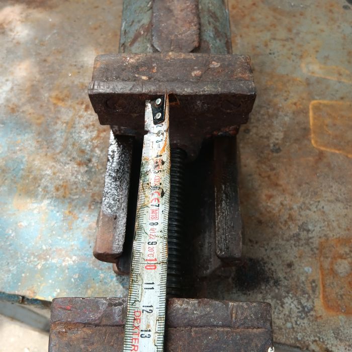 Menghina românească de 100mm