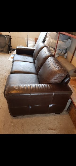 Canapea piele naturala extensibila mobexpert i .se face pat matrimonial este pe cadru metalic