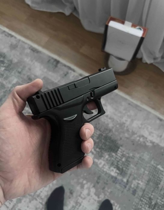 Пистолет Airsoft