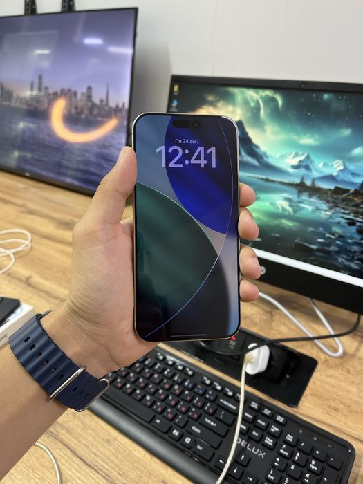 Телефон iPhone 16 Pro Max