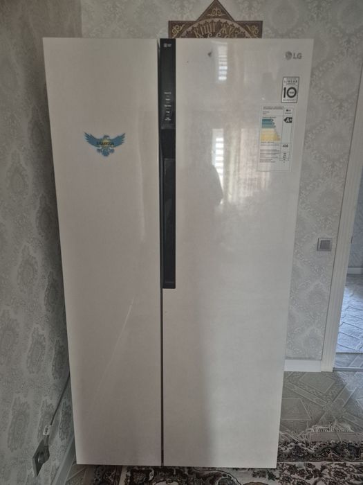 Холодильник продается