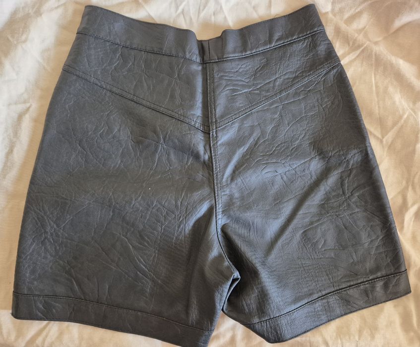 Дамски къси панталони