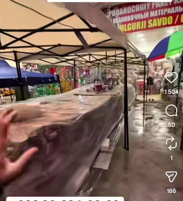 Zontik sotiladi 3×4,5 holatii zorr qaymoq rangda sifati zor