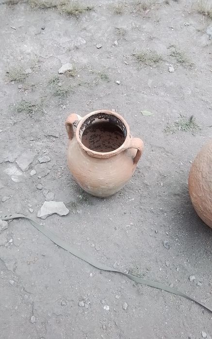 Горшки .Вазоны для сада ,амфора.