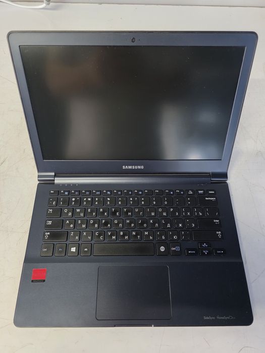 Компактный ноутбук Samsung для офиса и учебы