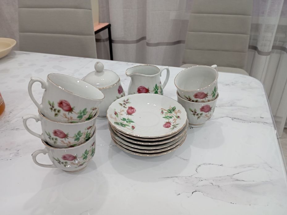 Продается чайный сервиз