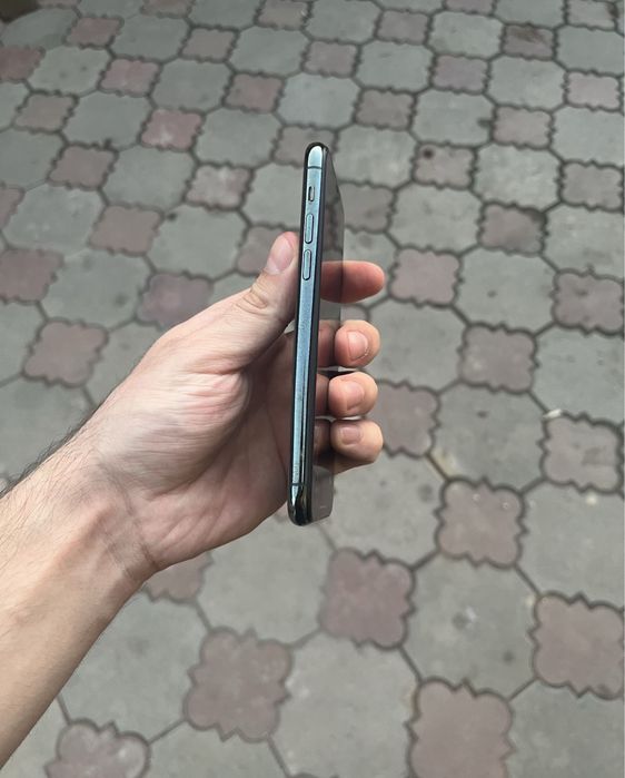 Продам Телефон Айфон 11 Pro