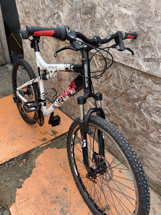 Bicicleta apollo paradox frane pe disc cadru aluminiu  roti 26”