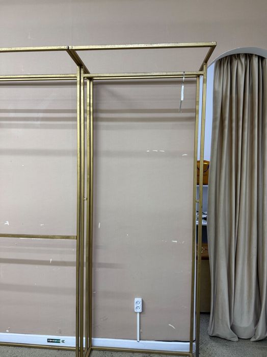 Стеллаж для бутик