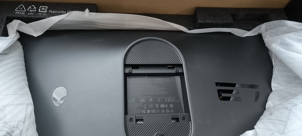 Монитор Dell Alienware AW2724HF