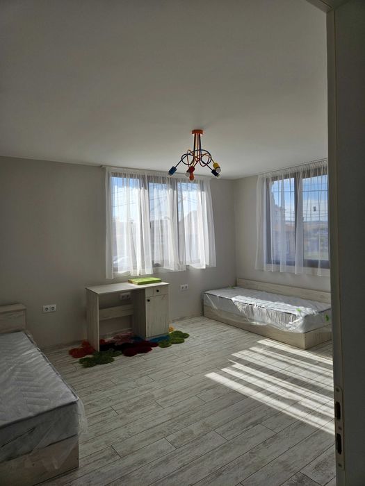 Дава се под наем Етаж от къща в Божурище - 90 кв.м за 484.5 € - Снимка #3