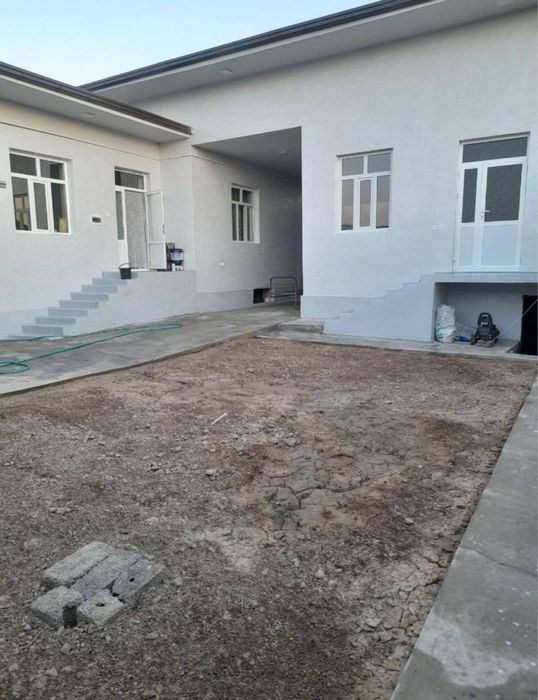 Shunam xovli sotiladi