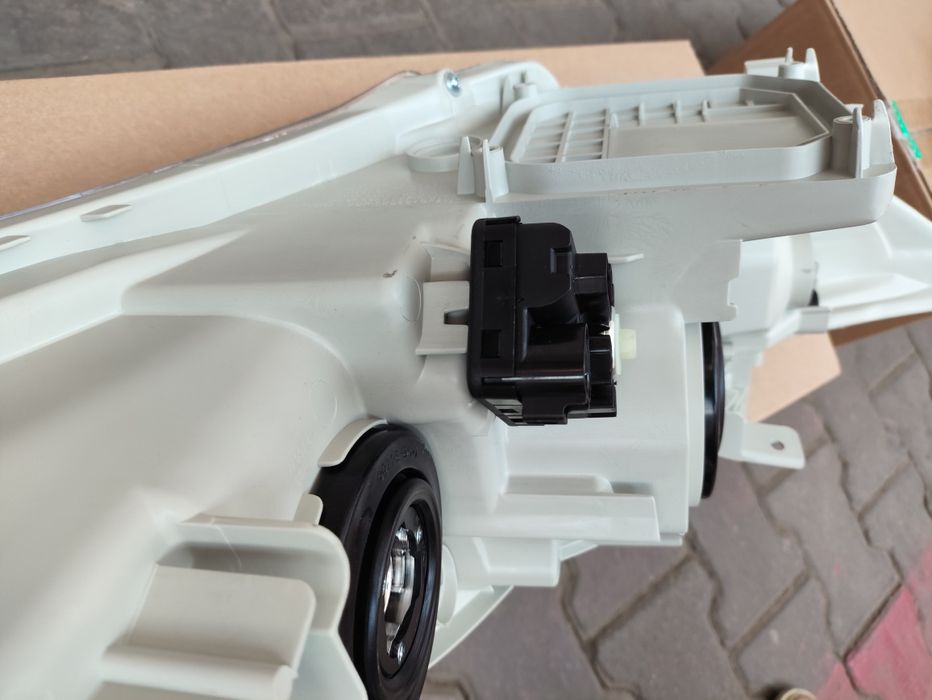 Камри 40 фара Европа