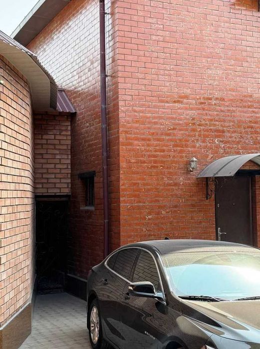 2.3 сотки, 2-этажный дом, 139 м², 4 комнаты. Метро Ташкент, Сарикул