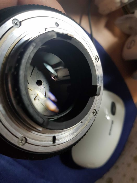 Vand obiectiv Sigma EX 85 mm DG HSM 1:1.4 pentru Nikon
