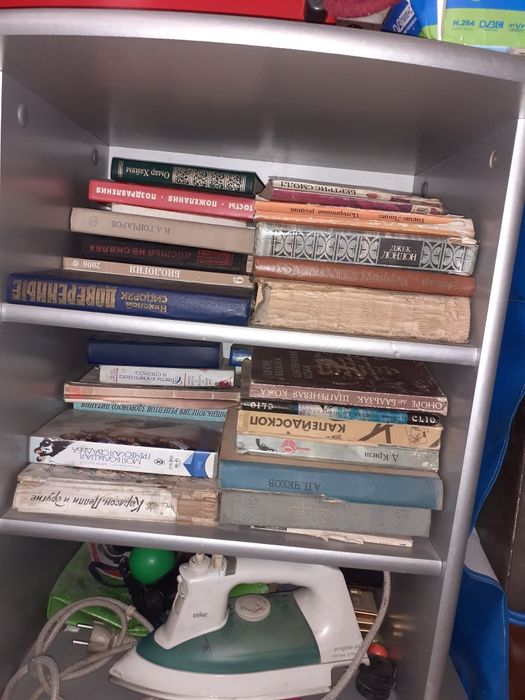 Продам книги б/у