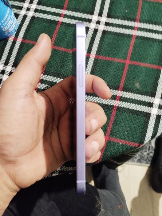 Iphone 12 чист лилав