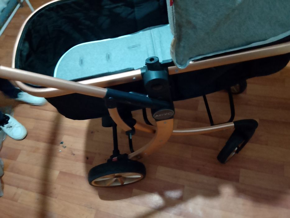 Продам    коляску