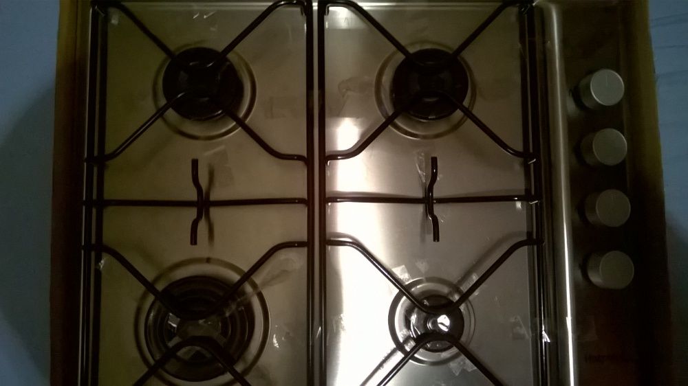 Нови! Котлони за вграждане/газов плот HOTPOINT PAS 642 - инокс или бял