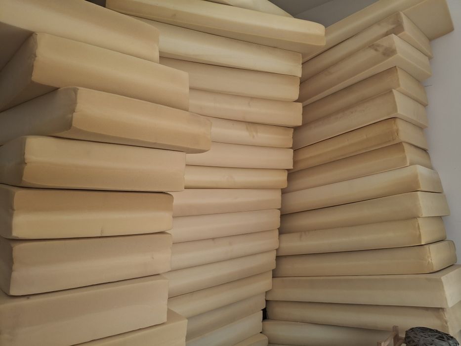 Vand burete tapiterie 120x50x15